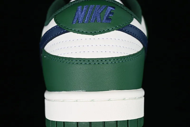 All categories Nk SB Dunk series Nk SB Dunk Low low-top sneakers Nk Dunk Low "Gorge Green" retro white and green SB low-top sports and leisure sneakers DD1503-300